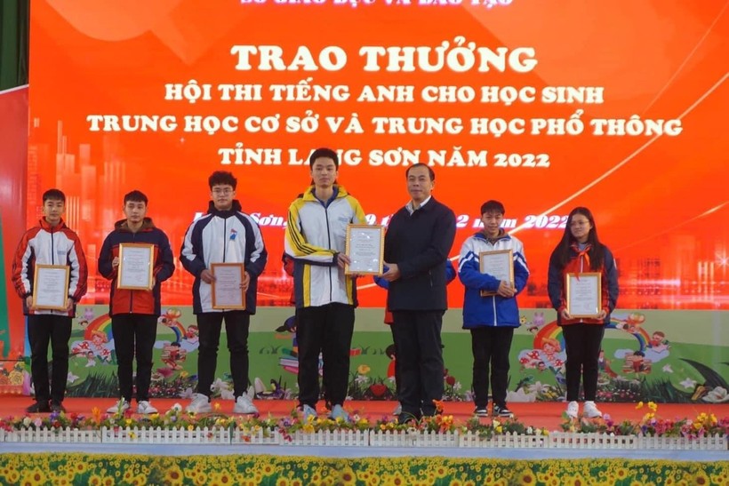 Nam sinh người Tày là thủ khoa thi tốt nghiệp THPT tỉnh Lạng Sơn ảnh 1