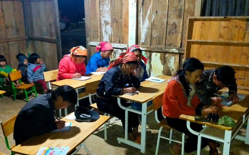 Lớp xoá mù do thầy Lù Văn Bắc xin tình nguyện tham gia giảng dạy. Ảnh NVCC.