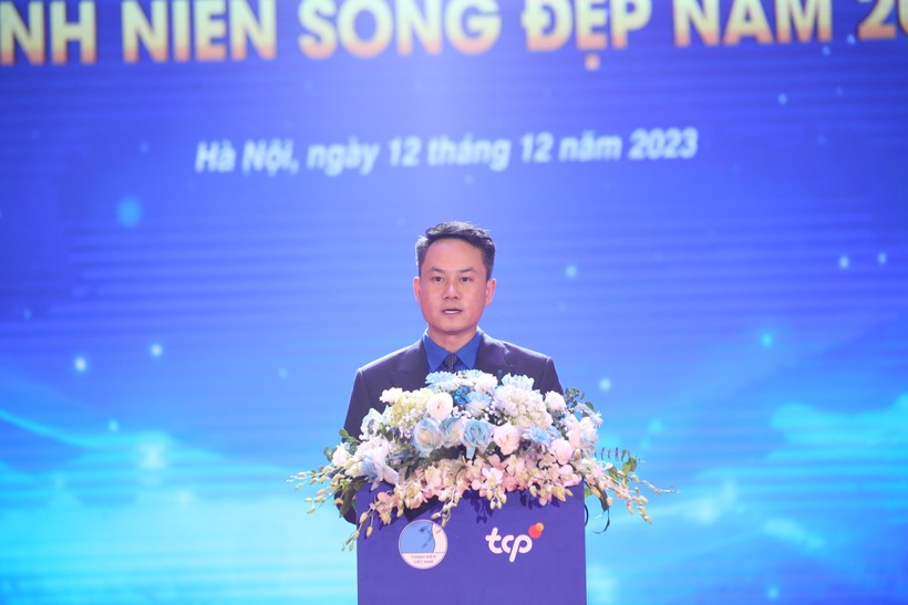 Đồng chí Nguyễn Kim Quy, Phó Chủ tịch thường trực Hội Liên hiệp Thanh niên Việt Nam phát biểu.