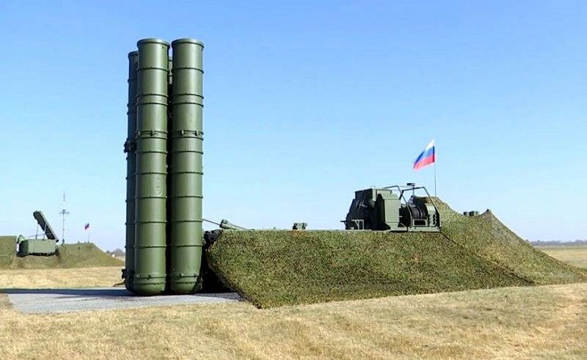  Hệ thống phòng không S-400 của Nga.