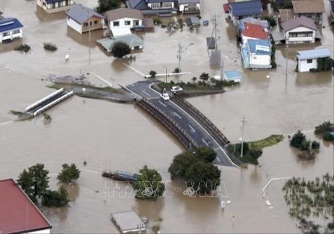 Cảnh ngập lụt do mưa lớn sau khi bão Hagibis đổ bộ vào tỉnh Nagano, miền Trung Nhật Bản ngày 13/10/2019. Ảnh: Kyodo/TTXVN