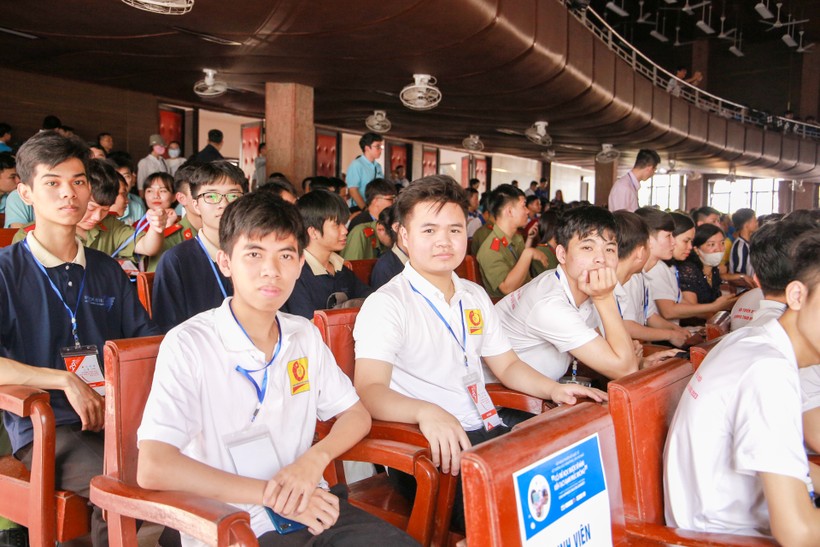 Gần 800 sinh viên, giảng viên tham dự kỳ thi Olympic Toán học ảnh 7
