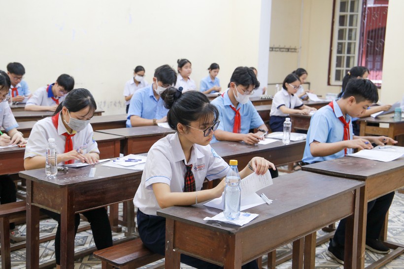 Hơn 15.000 thí sinh ở Thừa Thiên – Huế thi tuyển sinh vào lớp 10 ảnh 9