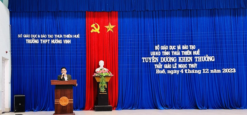 Thầy Huỳnh Trường Thân - Hiệu trưởng Trường THPT Hương Vinh chia sẻ về hành động đẹp, nhân văn và dũng cảm của thầy Lê Ngọc Thùy.