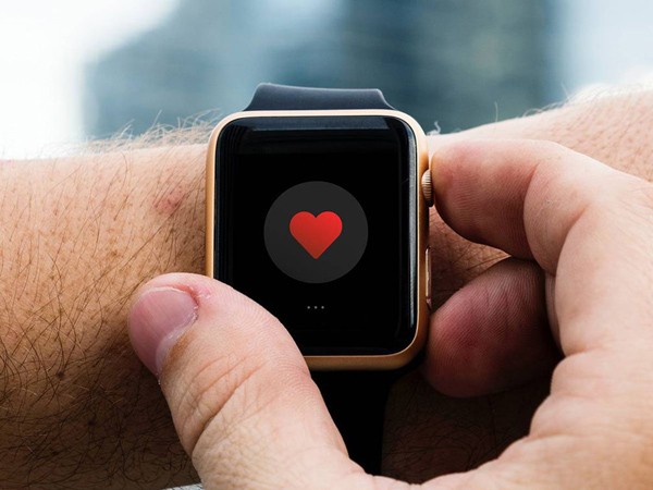 Apple Watch phát hiện nhịp tim không đều 