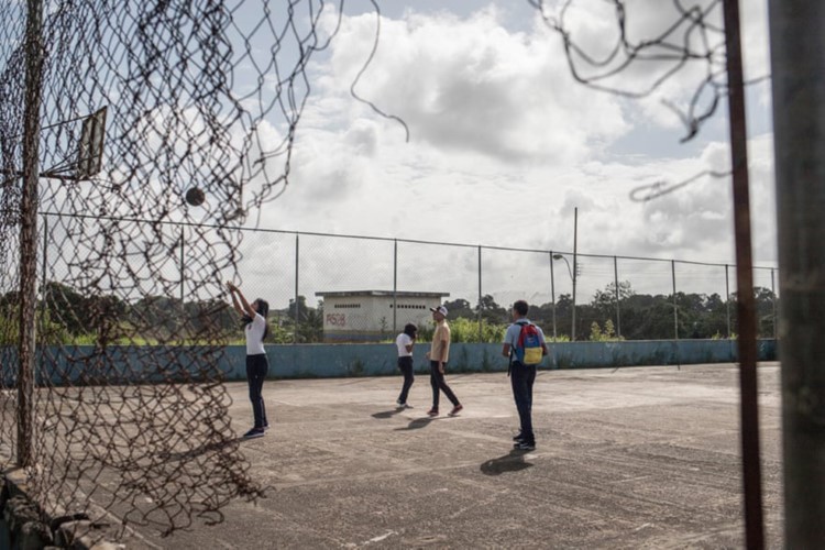 Venezuela: Giáo dục lao đao theo suy thoái kinh tế