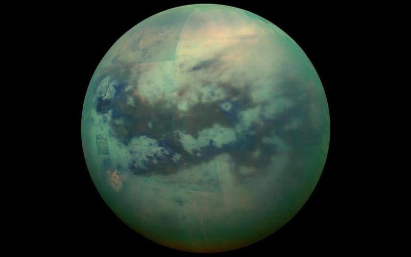 Vệ tinh Titan.
