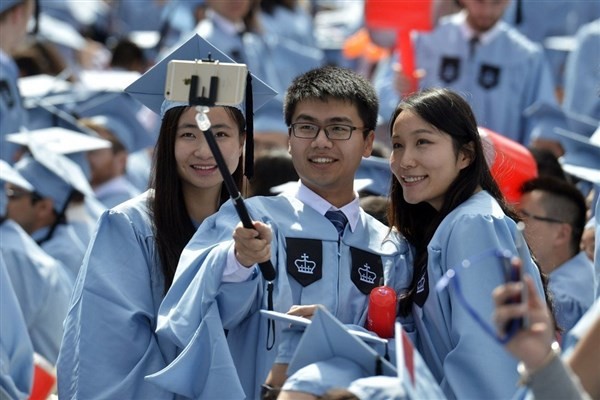 Du học sinh Trung Quốc tốt nghiệp tại Mỹ.