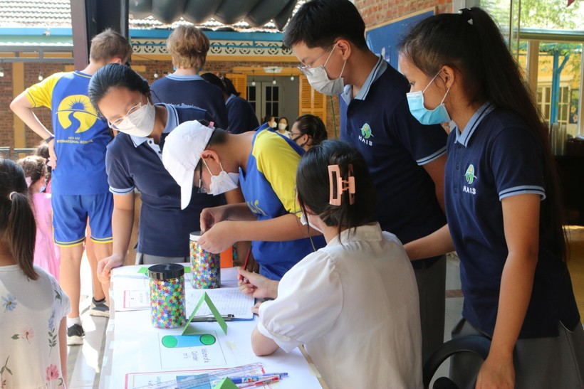 Hoạt động của học sinh Trường Quốc tế Hội An (HAIS) trong Lễ hội mùa hè (Ảnh từ Fanpage nhà trường).