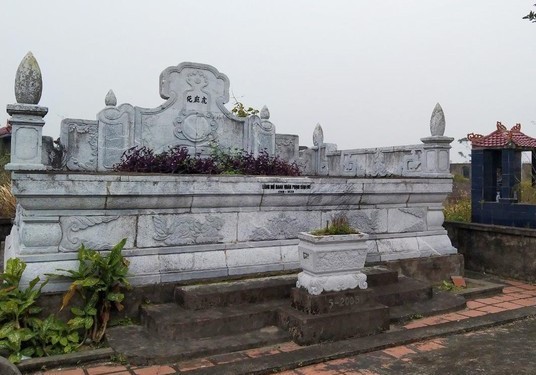 Khu lăng mộ danh sĩ Phạm Đình Hổ tại Mả Duồng (Hải Dương).