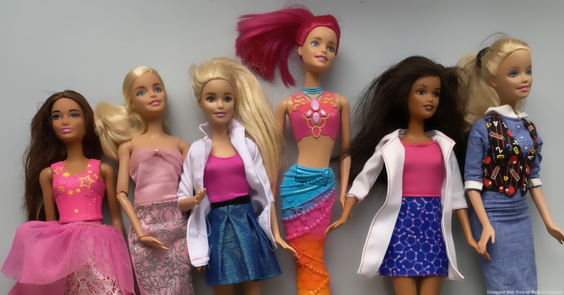 Cuộc đời của mẹ đẻ búp bê Barbie - Ảnh 2.