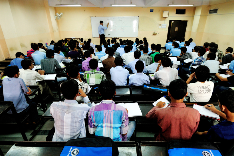 Bên trong một lớp học thêm tại Kota, Ấn Độ.