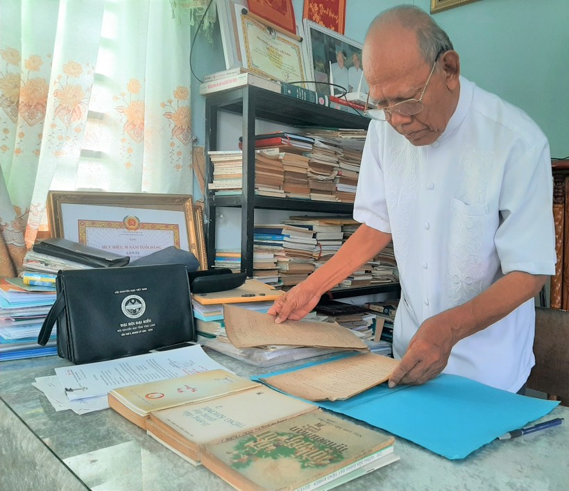 Nhà giáo Nhân dân Lâm Es, nguyên Chủ tịch Hội Khuyến học tỉnh Sóc Trăng.