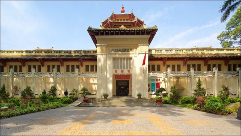 Bảo tàng Lịch sử TPHCM, công trình kiến trúc độc đáo nằm trong khuôn viên Thảo Cầm Viên Sài Gòn ngày nay. Ảnh: Bảo tàng Lịch sử TPHCM.