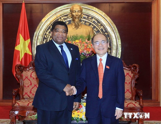 Chủ tịch Quốc hội Nguyễn Sinh Hùng tiếp Tổng thư ký IPU