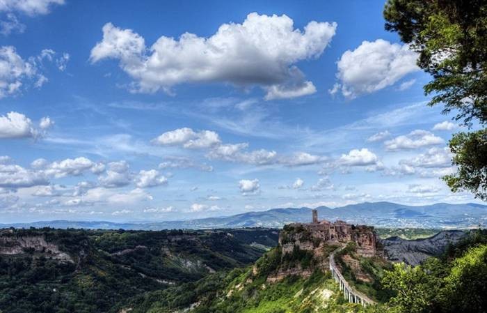 Những "thị trấn ma" nghìn tuổi ở Ý