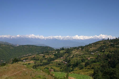 Thung lũng tại Nepal cao thêm 80 cm sau động đất