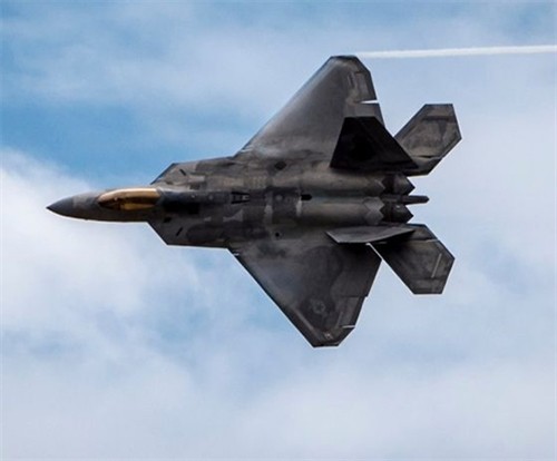 Phát hiện “tử huyệt” trên máy bay tàng hình F-22 Raptor