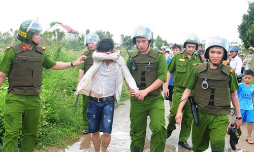 Cảnh sát 113 dàn quân vây bắt khách đi xe “xù” tiền
