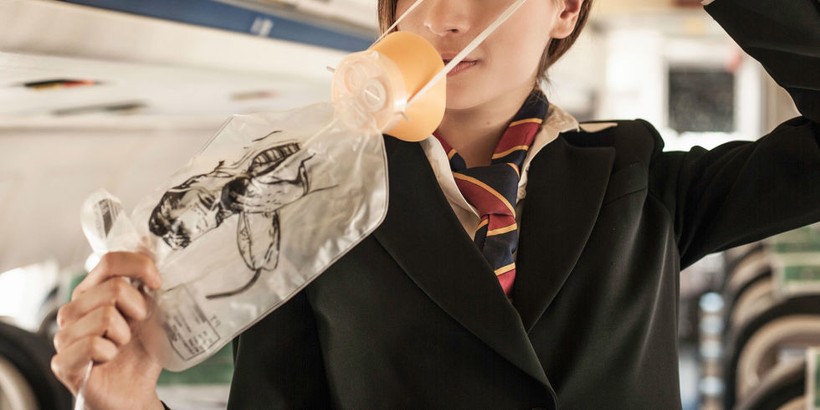 10 bí mật nghề nghiệp gây bất ngờ của tiếp viên hàng không