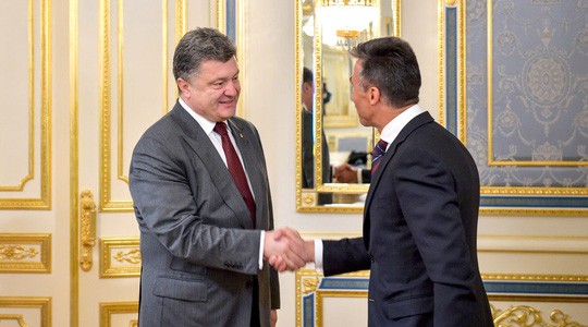 Cựu Tổng thư ký NATO làm cố vấn tổng thống Ukraine