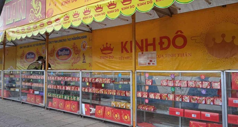 Cửa hàng bánh Trung thu trên đường Phạm Văn Đồng (TP Thủ Đức)