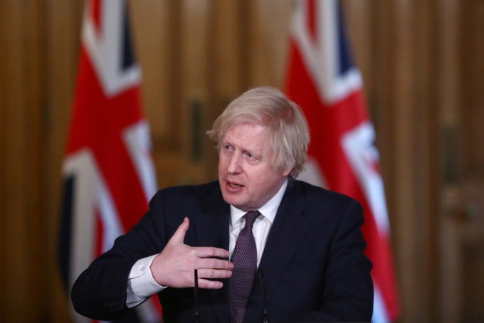 Thủ tướng Anh Boris Johnson cam kết ngăn chặn giải đấu li khai mang tên Super League.