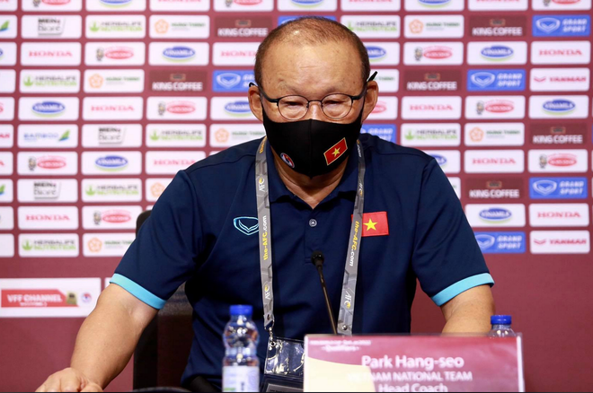 HLV Park Hang-seo thừa nhận cầu thủ Việt Nam đang gặp áp lực ở AFF Cup 2020