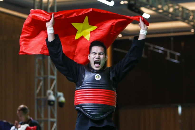 Việt Nam vững vàng dẫn đầu bảng tổng sắp SEA Games 32 ảnh 1