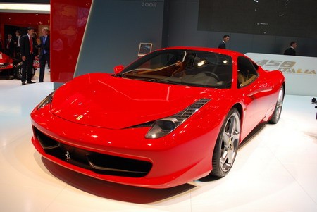 Ferrari cho phép khách hàng tùy chọn mẫu Ferrari 458 Italia