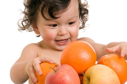 Những lưu ý khi cho trẻ ăn hoa quả