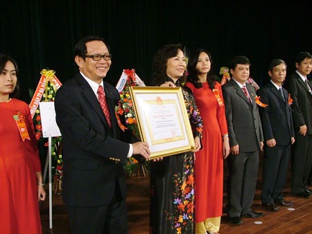 NXB giáo dục tại TP Đà Nẵng kỷ niệm 15 năm thành lập