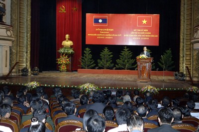 Quan hệ Việt-Lào hòa hiếu và tương trợ nhau
