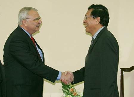 Cam kết gia tăng hợp tác GD Việt Nam – Hoa Kỳ