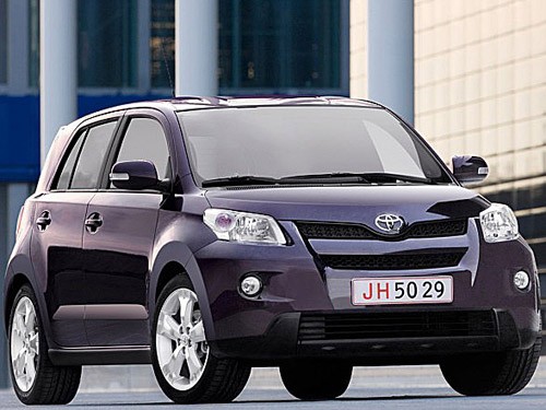 KBB – Toyota là thương hiệu xe hơi được quan tâm nhất