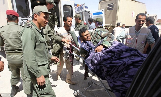 Con trai và 3 người cháu ông Gaddafi thiệt mạng sau đợt không kích của NATO