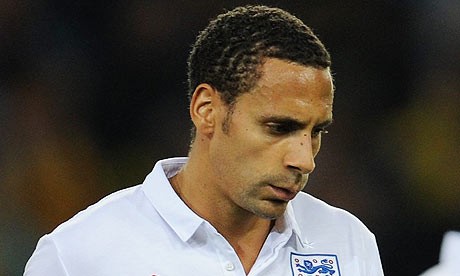 HLV Roy Hogdson loại Ferdinand khỏi Euro 2012