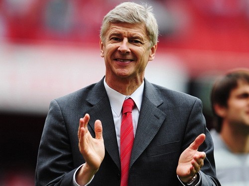 Arsene Wenger sẽ không rời Arsenal