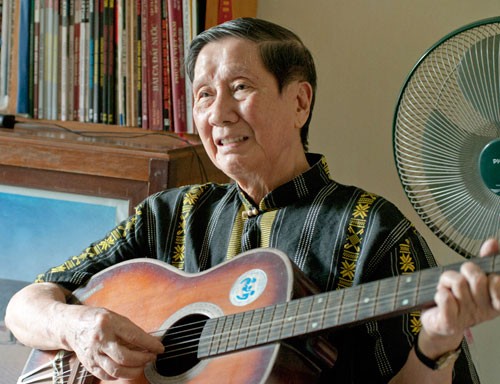 Nhạc sĩ Phạm Tuyên: Dành trọn tình yêu cho trẻ thơ