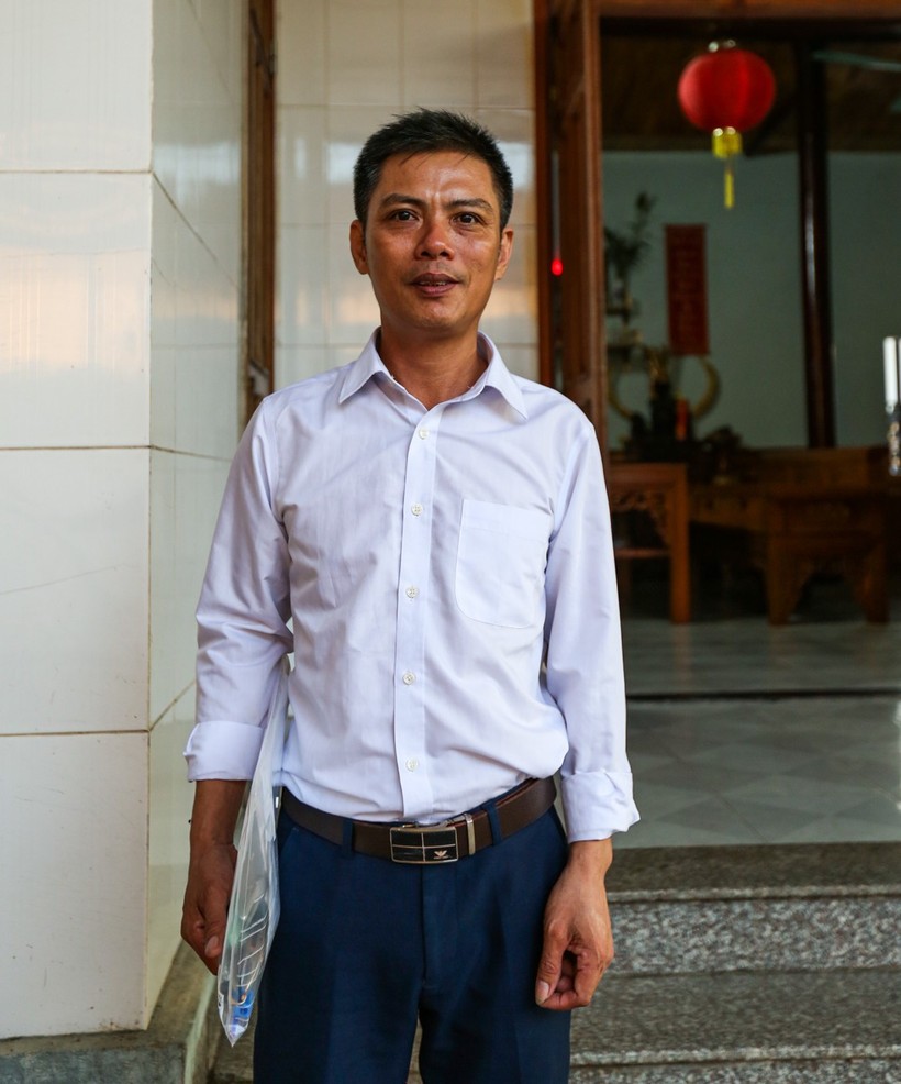 Thí sinh lớn tuổi nhất ở Hà Tĩnh viết tiếp ước mơ tới giảng đường ảnh 1