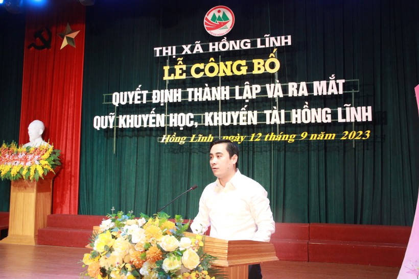 Bí thư Thị ủy Hồng Lĩnh Lê Thành Đông phát biểu tại buổi Lễ. ảnh 3