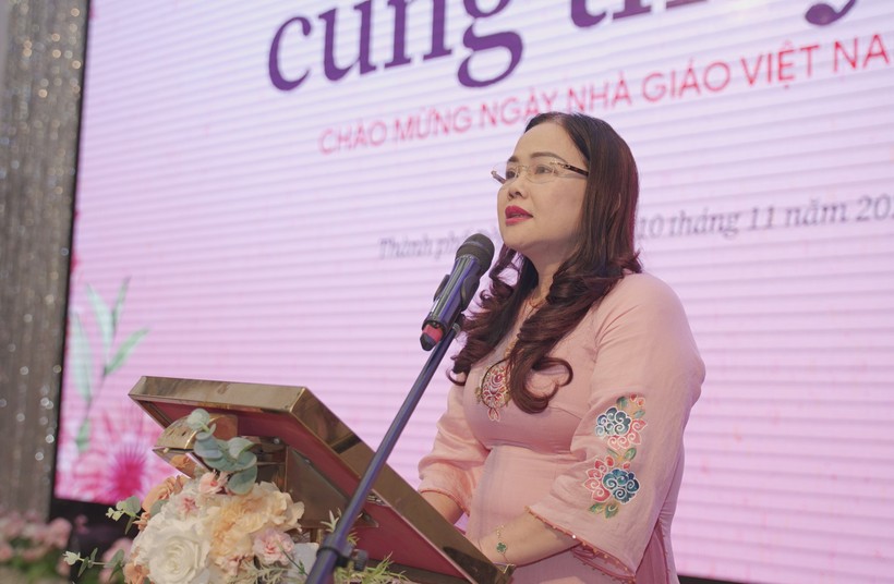 Tiến sĩ Lê Thị Hương - Giám đốc Sở GD&ĐT tỉnh Quảng Trị cảm ơn sự đồng hành của Báo GD&TĐ trong hoạt động giáo dục.