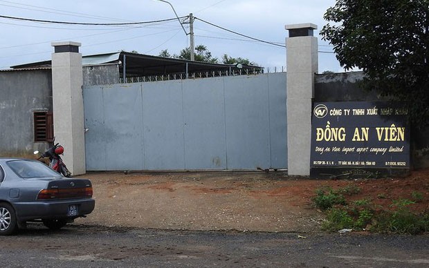 Đầu tháng 8, Bộ Công an phối hợp với lực lượng chức năng đột kích vào khu nhà xưởng của Công ty xuất nhập khẩu Đồng An Viên ở thị trấn Đắk Hà, tỉnh Kon Tum. Tại đây, nhà chức trách phát hiện 7 người Trung Quốc có hành vi sản xuất ma túy.