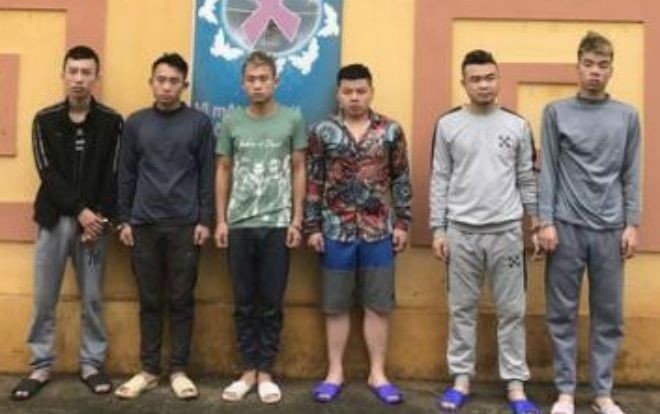 6 thanh niên quan hệ với bé gái bị bắt giữ.