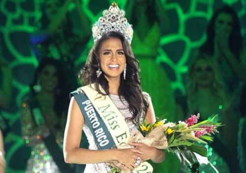 Nellys Pimentel đã làm nên lịch sử khi chính thức giúp quê hương có đủ bộ 7 vương miện Hoa hậu danh giá nhất thế giới, sau khi trở thành Hoa hậu Trái đất 2019.