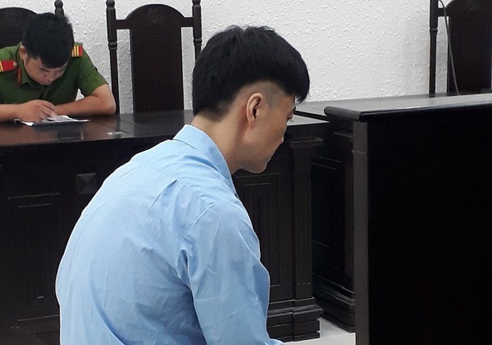 Bị cáo Yoon Saggi bị đưa ra xét xử tại phiên tòa.
