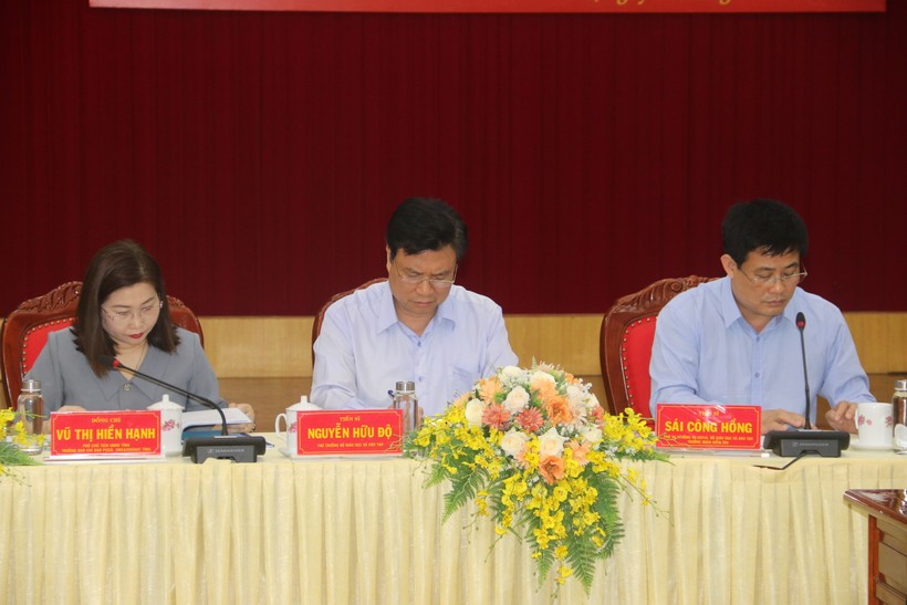 Thứ trưởng Nguyễn Hữu Độ kiểm tra công tác PCGD, XMC tại Yên Bái ảnh 4