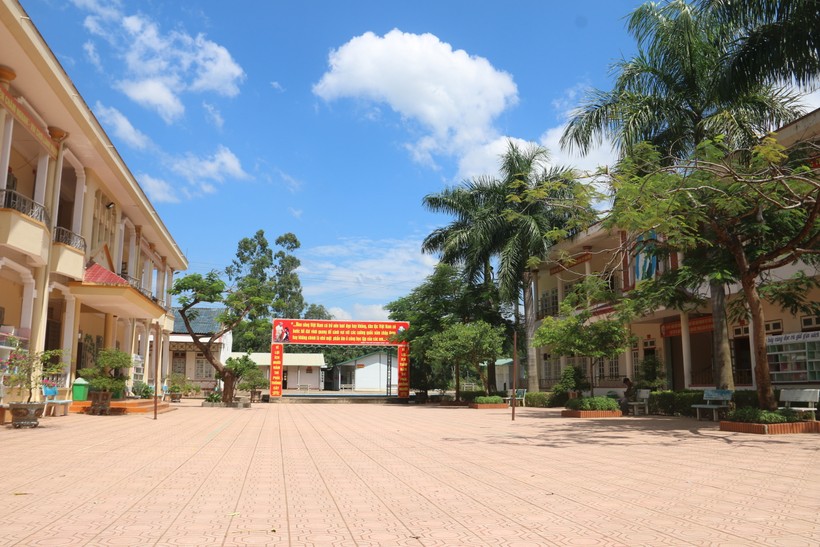 Khuôn viên Trường Tiểu học - THCS Tà Làng. ảnh 3