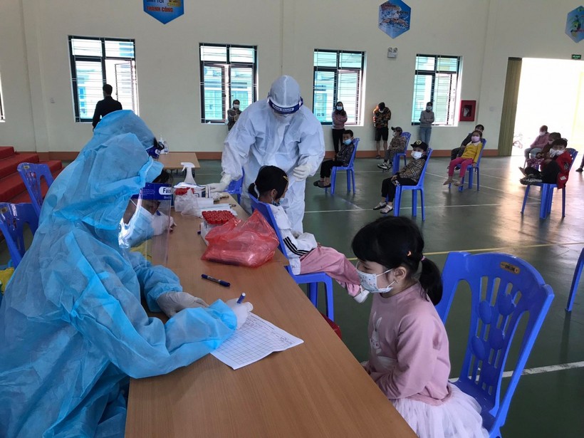 Các trường học thành phố Lào Cai tăng cường phòng chống dịch. 