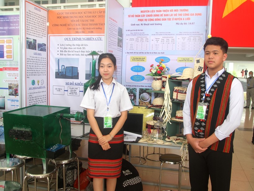 Nhiều đề tài của HS dân tộc thiểu số dự thi KHKT cấp trung học Thừa Thiên - Huế ảnh 6